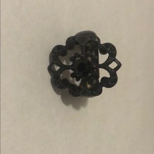 Black stretchy ring